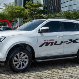 XE ISUZU ALL NEW MUX  DU LICH 07 CHỔ NHẬP KHẨU