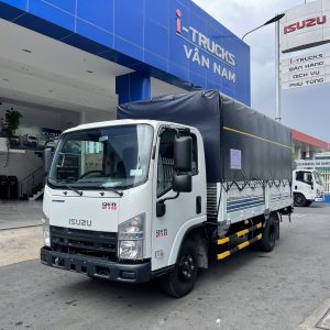 XE TẢI ISUZU QKR ĐẦU VUONG THÙNG MUI BẠT BỬNG NHÔM CAO CẤP